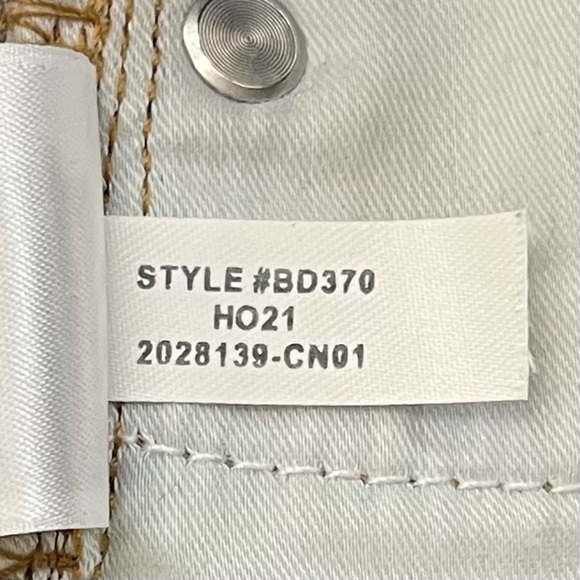 J. Crew Slouchy Boyfriend Jean in Paulette Wash - Picture 12 of 13